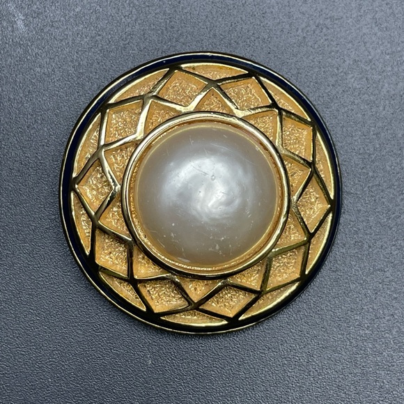 Brooches And More share show - Picture 4 of 5